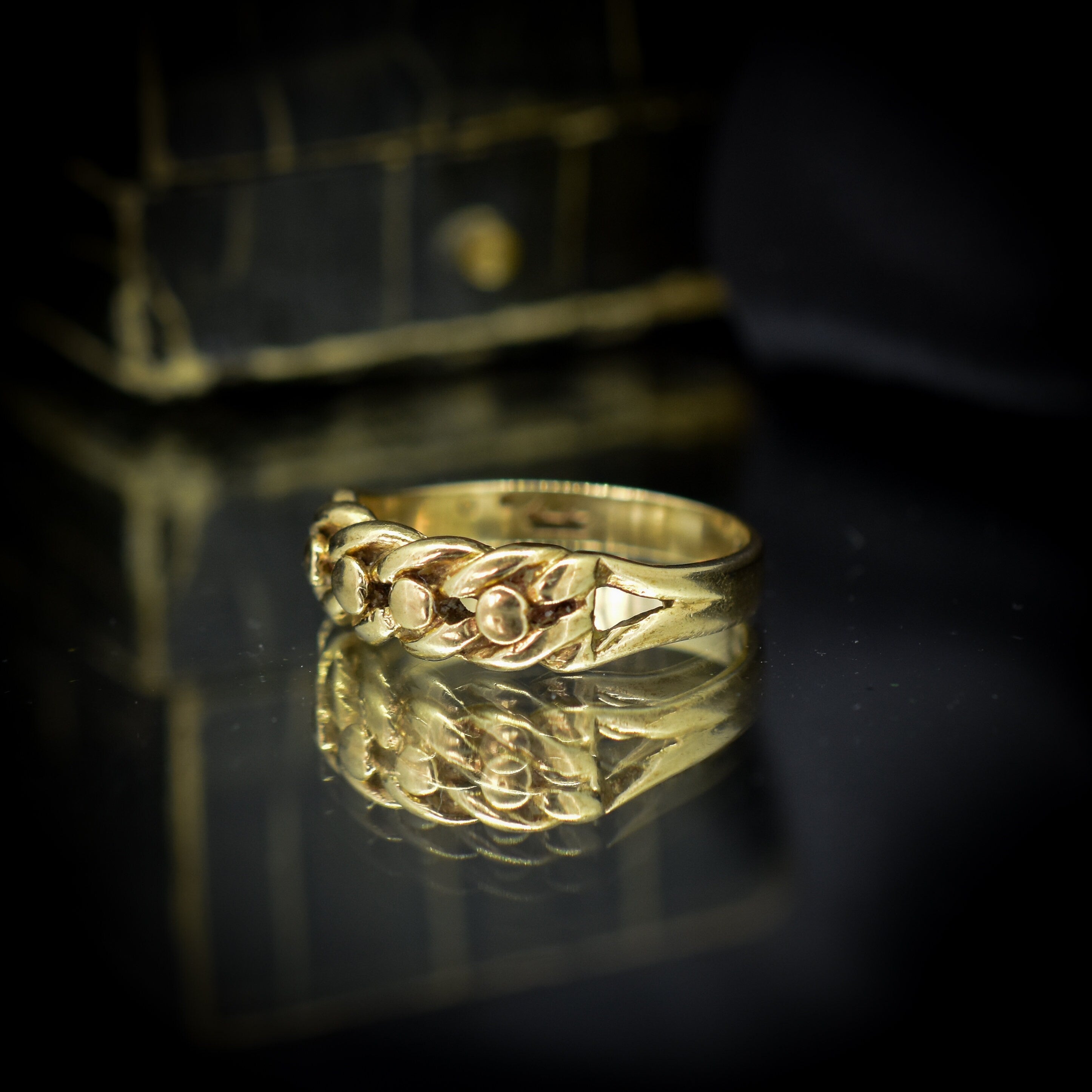 Buy Superb Quality Vintage English 9K Gold Eternity Knot Keeper Ring Online  in India - Etsy